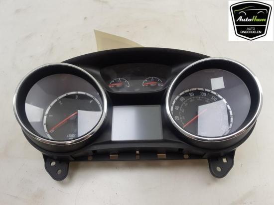 Tachoeinheit Kmh 39035237 Opel Astra K Schrägheck 5-drs 1.6 CDTI 110 16V (B16DTE(Euro 6)) 2016 Bild Tachoeinheit Kmh 39035237 Opel Astra K Schrägheck 5-drs 1.6 CDTI 110 16V (B16DTE(Euro 6)) 2016