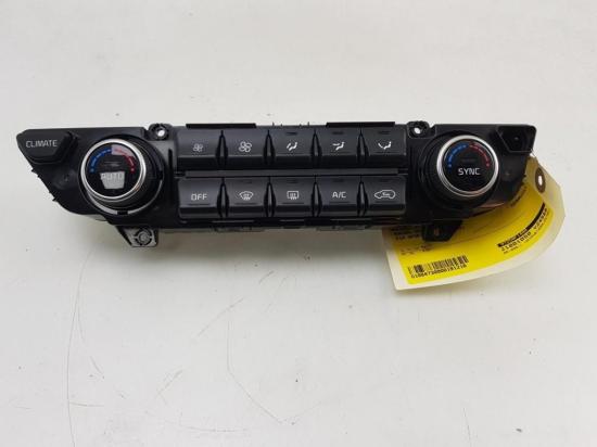 Bedienung Heizung 97250F1400 Kia Sportage (QL) Geländewagen 1.6 GDI 16V 4x2 (G4FD) 2018 Bild Bedienung Heizung 97250F1400 Kia Sportage (QL) Geländewagen 1.6 GDI 16V 4x2 (G4FD) 2018