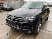 Kotflügel Links Vorne 7P6821105E Volkswagen Touareg (7PA/PH) SUV 3.0 TDI V6 24V BlueMotion Technology DPF (CJGD(Euro 5)) 2012-06 CJGD(Euro 5)