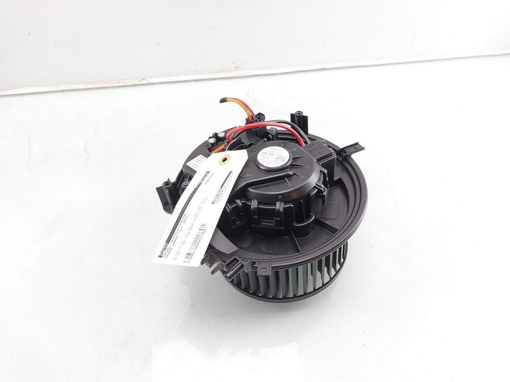 Heizgebläse Motor 5Q1819021E Skoda Karoq SUV 1.5 TSI 16V (DADA) 2021-04