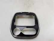 Armaturenbrett Teil 682704761R Renault Captur (2R) SUV 1.2 TCE 16V EDC (H5F-403(H5F-D4)) 2013