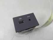 Aux/usb-Anschluss 4G0035726A Audi SQ2 (GAB/GAG) SUV 2.0 TFSI 16V (DNUE) 2020