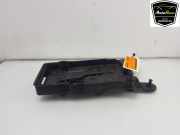 Batteriekasten 2Q0915331 Volkswagen Polo VI (AW1) Schrägheck 5-drs 1.0 TSI 12V (DKLA) 2020 DKLA