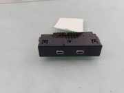 Aux/usb-Anschluss 657035736 Skoda Kamiq SUV 1.0 TSI 12V (DLAA) 2022-04