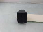 Aux/usb-Anschluss A2478200301 Mercedes-Benz CLA (118.3) Limousine 1.3 CLA-200 Turbo 16V (M282.914) 2020-01