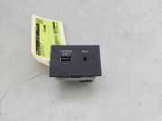 Aux/usb-Anschluss 4G0035726 Audi A3 Limousine (8VS/8VM) Limousine 1.6 TDI 16V (DDYA) 2017-11