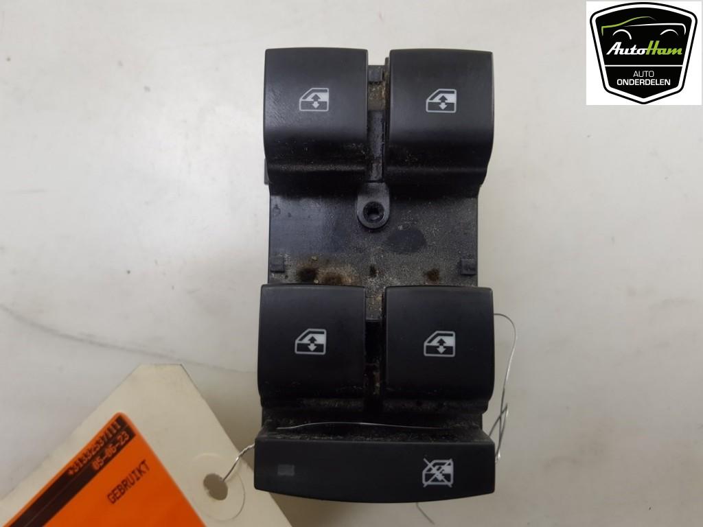 Schalter F?r Elekt. Fensterheber 13408460 Opel Astra K Schr?gheck 5-drs 1.6 CDTI 110 16V (B16DTE(Euro 6)) 2016 Bild Schalter F?r Elekt. Fensterheber 13408460 Opel Astra K Schr?gheck 5-drs 1.6 CDTI 110 16V (B16DTE(Euro 6)) 2016