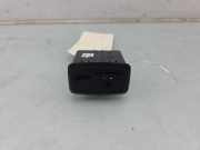 Aux/usb-Anschluss 280237719R Renault Captur (2R) SUV 1.2 TCE 16V EDC (H5F-403(H5F-D4)) 2013-10