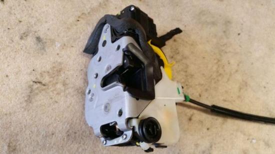 Türschloss links hinten ZV 5-Türer CHEVROLET AVEO SCHRÄGHECK (T300) 1.6 85 KW 1357012 Bild Türschloss links hinten ZV 5-Türer CHEVROLET AVEO SCHRÄGHECK (T300) 1.6 85 KW 1357012