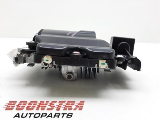 Steuergerät Tesla Model S 5YJS 111237990D Bild Steuergerät Tesla Model S 5YJS 111237990D