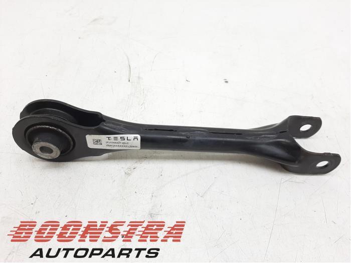 Traggelenk Tesla Model 3 5YJ3 104442700C Bild Traggelenk Tesla Model 3 5YJ3 104442700C