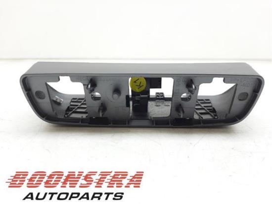 Sonstiges Teil Tesla Model 3 5YJ3 110113600F Bild Sonstiges Teil Tesla Model 3 5YJ3 110113600F