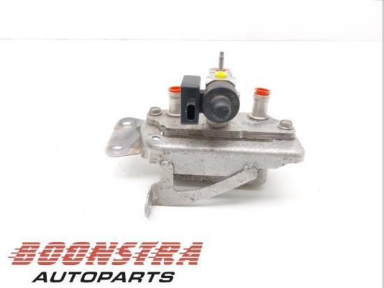 Heizungskühler Tesla Model S 5YJS 103735700E Bild Heizungskühler Tesla Model S 5YJS 103735700E