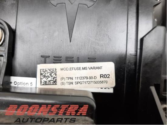 Steuergerät Tesla Model S 5YJS 111237990D Bild Steuergerät Tesla Model S 5YJS 111237990D