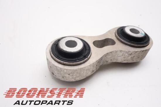 Traggelenk Tesla Model S 5YJS 102142200B Bild Traggelenk Tesla Model S 5YJS 102142200B