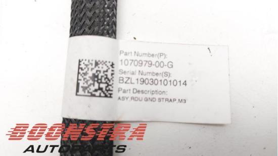 Kabel Tesla Model 3 5YJ3 107097900F Bild Kabel Tesla Model 3 5YJ3 107097900F