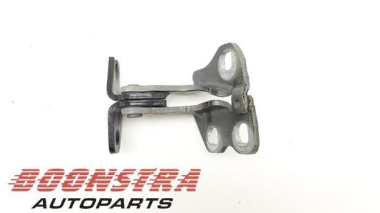 Türscharnier vorne rechts Tesla Model 3 5YJ3 110103499F Bild Türscharnier vorne rechts Tesla Model 3 5YJ3 110103499F