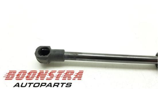 Heckklappendämpfer rechts Maserati Spyder GT 384700118 Bild Heckklappendämpfer rechts Maserati Spyder GT 384700118