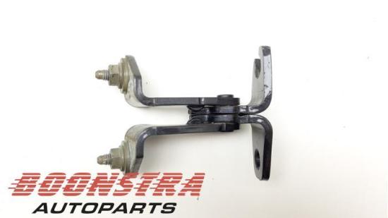 Türscharnier hinten rechts Tesla Model 3 5YJ3 109133200F Bild Türscharnier hinten rechts Tesla Model 3 5YJ3 109133200F