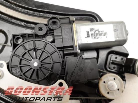 Fensterheber links hinten Ferrari California 69875800 Bild Fensterheber links hinten Ferrari California 69875800