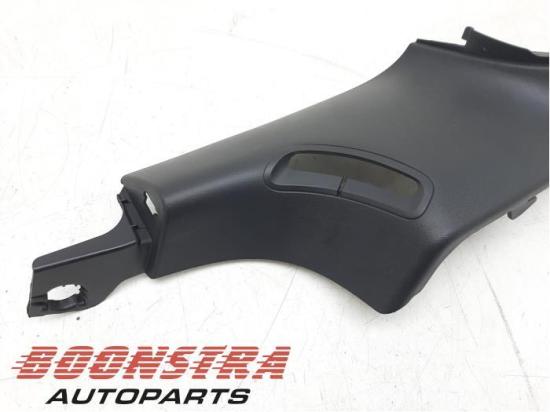 Verkleidung C-Säule rechts Tesla Model 3 5YJ3 108628500F Bild Verkleidung C-Säule rechts Tesla Model 3 5YJ3 108628500F