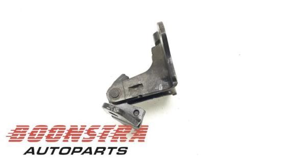 Türscharnier vorne rechts Tesla Model 3 5YJ3 110103600F Bild Türscharnier vorne rechts Tesla Model 3 5YJ3 110103600F