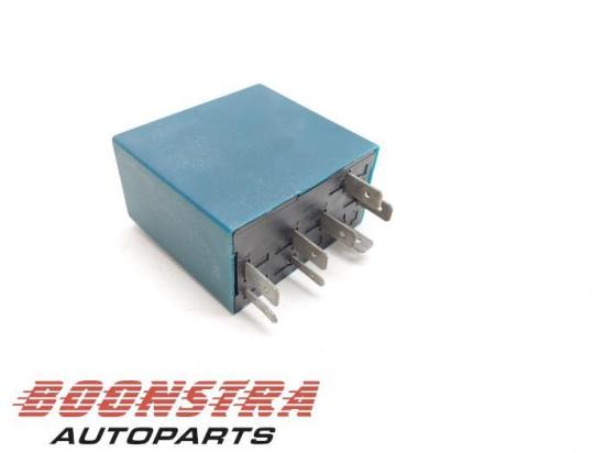 Relais Maserati Spyder GT 184391 Bild Relais Maserati Spyder GT 184391