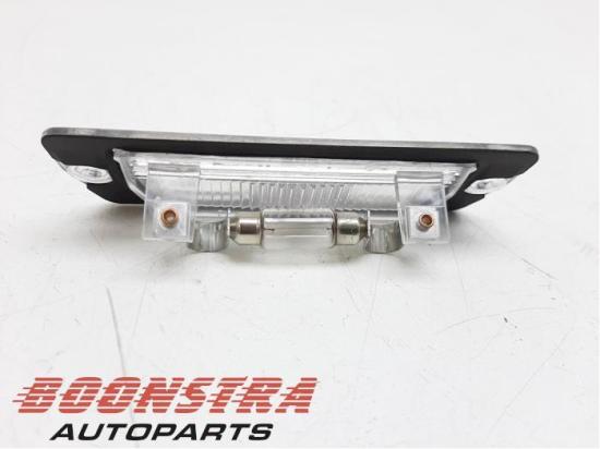 Kennzeichenleuchte mitte Ferrari California 246791 Bild Kennzeichenleuchte mitte Ferrari California 246791