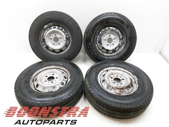 Kompletträder Peugeot Boxer Kasten 5401P9