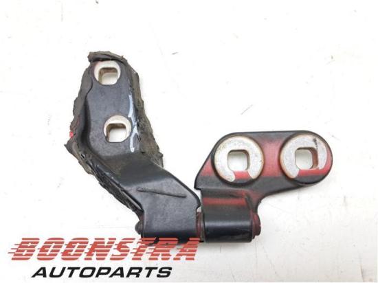 Motorhaubenscharnier rechts Ferrari 458 81429200 Bild Motorhaubenscharnier rechts Ferrari 458 81429200