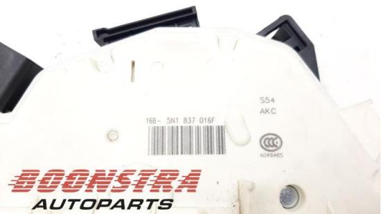 Klappenschlosszug Seat Ibiza IV SportCoupe 6J 5N1837016F Bild Klappenschlosszug Seat Ibiza IV SportCoupe 6J 5N1837016F