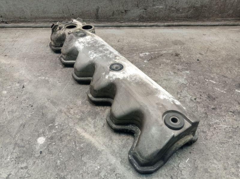 Ventildeckel VW T4 IV BUS MULTIVAN 2.5 TDI 111 KW 074103469F