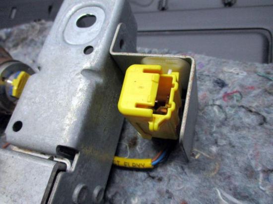 Verkleidung Armaturenbrett rechts VW MULTIVAN T5 V 03-09 96 KW 7H5858904K 7H5857056A Bild Verkleidung Armaturenbrett rechts VW MULTIVAN T5 V 03-09 96 KW 7H5858904K 7H5857056A