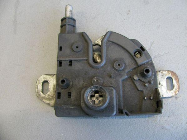 Schloss Motorhaube Motorhaubenschloss FORD TRANSIT KASTEN (FA_ _) 2.4 DI 66 KW Bild Schloss Motorhaube Motorhaubenschloss FORD TRANSIT KASTEN (FA_ _) 2.4 DI 66 KW