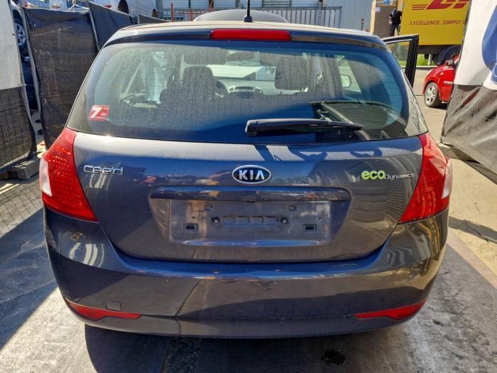 Klappenschlosszug Kia Ceed 1 ED 812301H000