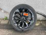 Reifen auf Stahlfelge Tesla Model X 5YJX 102724400B