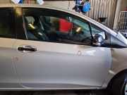 Tür rechts Toyota Yaris P13 670010D240