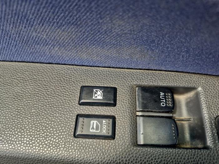 Schalter für Fensterheber Suzuki Splash EX 3799562J00000 Bild Schalter für Fensterheber Suzuki Splash EX 3799562J00000