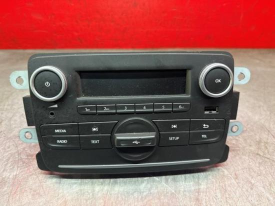 Radio Dacia Logan MCV II 281154137R Bild Radio Dacia Logan MCV II 281154137R