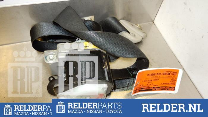 Gurtstraffer Toyota Yaris P1 Bild Gurtstraffer Toyota Yaris P1