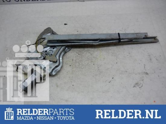 Fensterheber rechts vorne Toyota Corolla Liftback E12 6981002130 Bild Fensterheber rechts vorne Toyota Corolla Liftback E12 6981002130