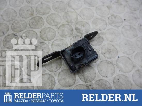 Sensor für Airbag Toyota Corolla Liftback E12 8917413030 Bild Sensor für Airbag Toyota Corolla Liftback E12 8917413030