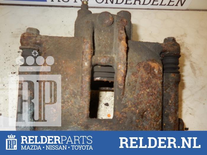 Bremszange rechts vorne Toyota Corolla Liftback E12 Bild Bremszange rechts vorne Toyota Corolla Liftback E12