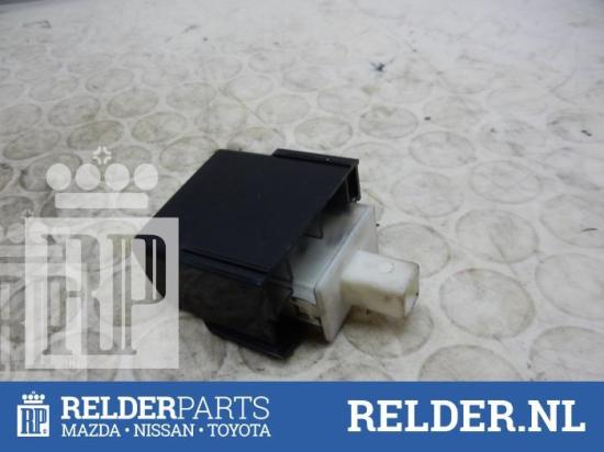 Schalter Toyota Corolla Liftback E12 1011K26 Bild Schalter Toyota Corolla Liftback E12 1011K26