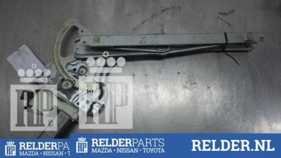 Fensterheber rechts vorne Toyota Corolla Liftback E12 6981002130 Bild Fensterheber rechts vorne Toyota Corolla Liftback E12 6981002130