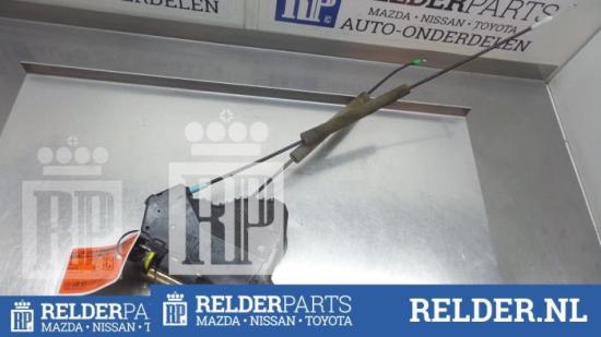 Klappenschlosszug Toyota Corolla Liftback E12 Bild Klappenschlosszug Toyota Corolla Liftback E12