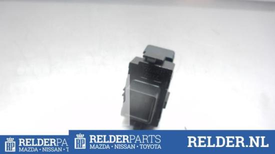 Schalter für Fensterheber Toyota Corolla Liftback E12 Bild Schalter für Fensterheber Toyota Corolla Liftback E12