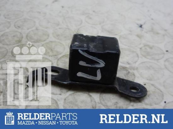 Sensor für Airbag Toyota Corolla Liftback E12 8917413030 Bild Sensor für Airbag Toyota Corolla Liftback E12 8917413030