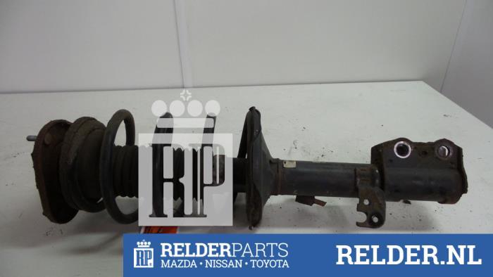 Federbein links vorne Toyota Corolla Liftback E12 Bild Federbein links vorne Toyota Corolla Liftback E12