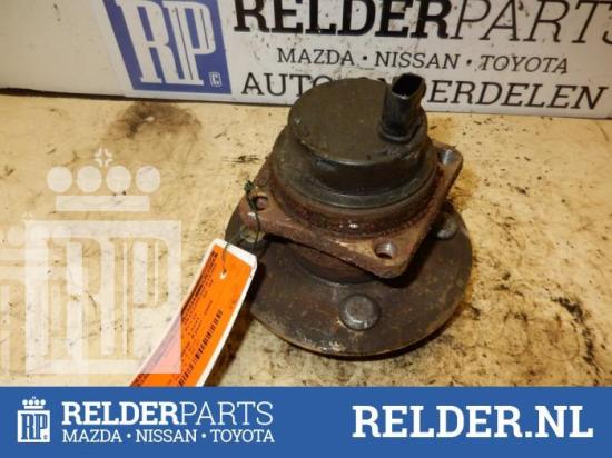 Radnabe hinten Toyota Corolla Liftback E12 Bild Radnabe hinten Toyota Corolla Liftback E12
